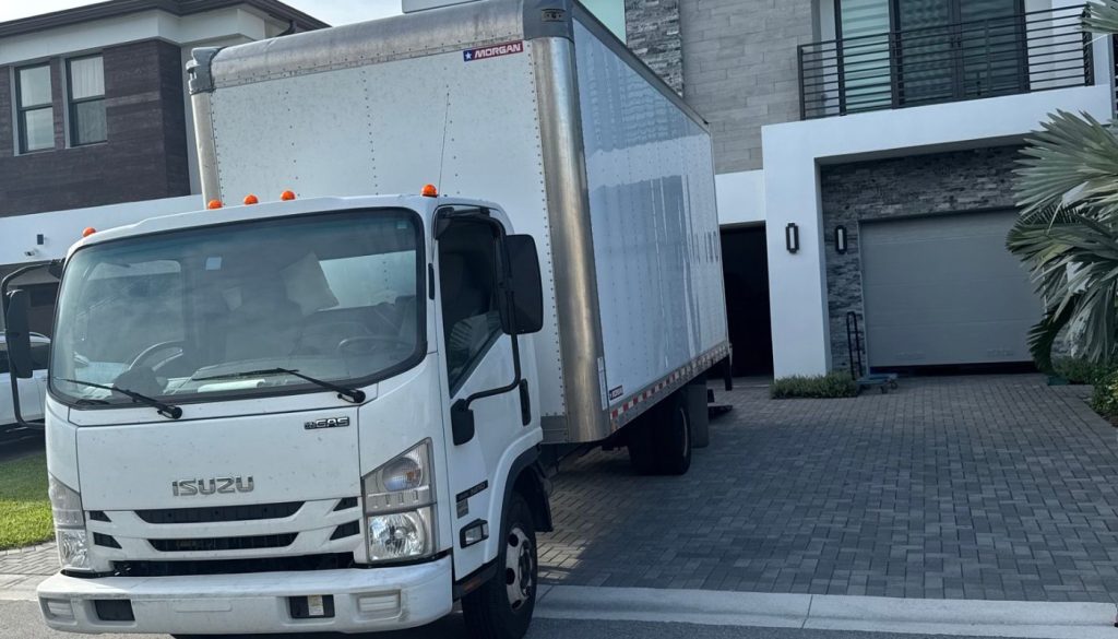Local Movers in Miami: How to Choose the Right Moving Company for Your Home